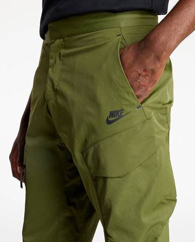 Sportswear Tech Essentials M Woven Unlined Utility Pants Rough Green/ Black